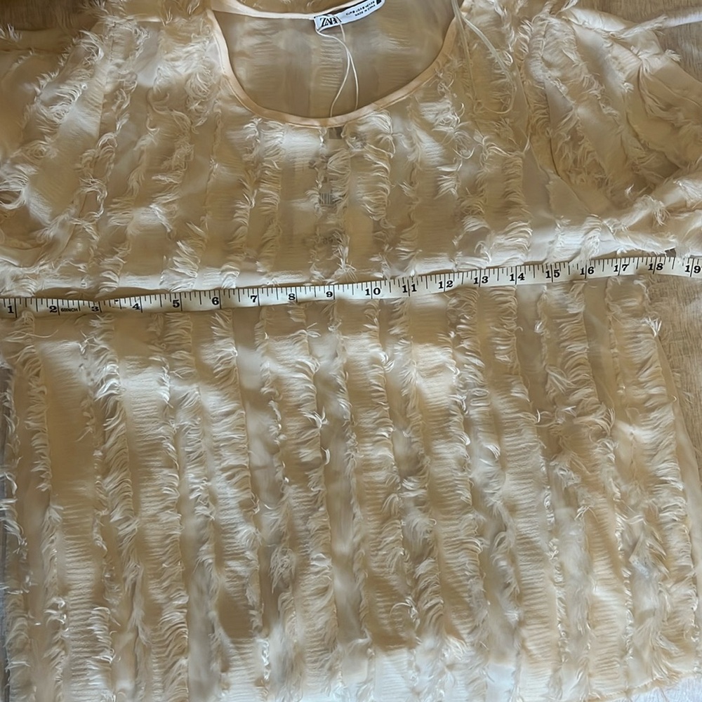 Zara Textured Top - Picture 9 of 9